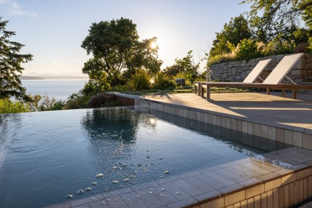 hot tub with infinity edge overlooking Puget Sound