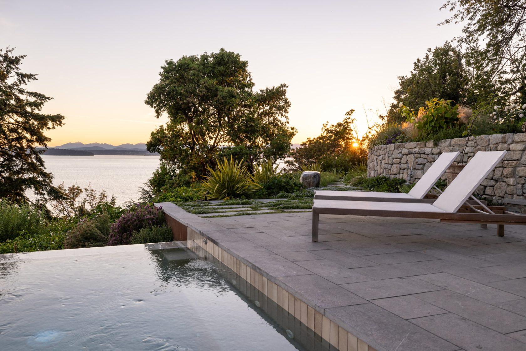 infinity edge hot tub with view of puget sound